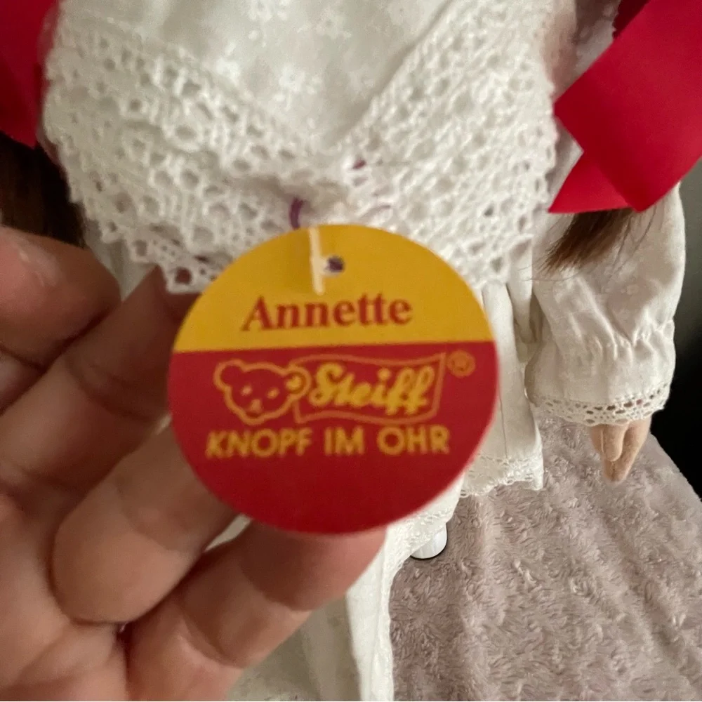 Vtg Steiff Annette 20” Doll 1987 Old House Smell, with Bear Pin Read!